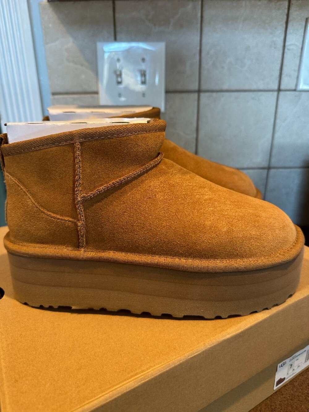 Women Ugg boors size 7 new in box